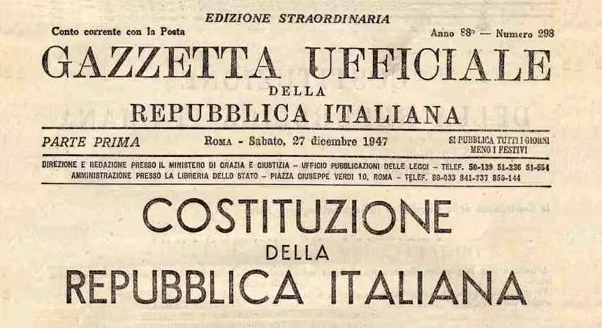 Copertina della Gazzetta ufficiale, che annuncia la Costituzione